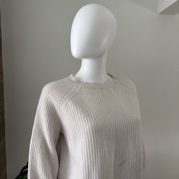 ALLUDE 100% Cashmere Sweater Crop Sz Medium Women's❤️ - Picture 9 of 9